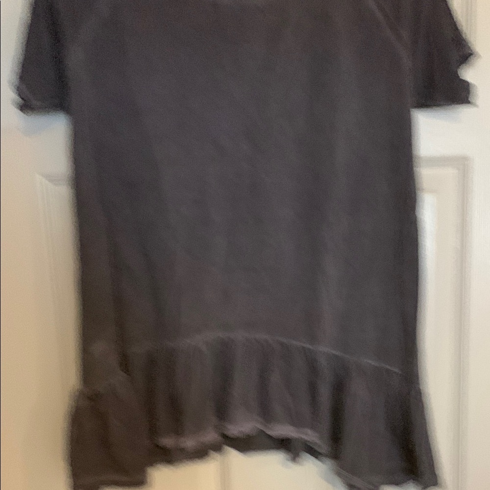 Dantelle Gray Ruffled Short Sleeve Tee